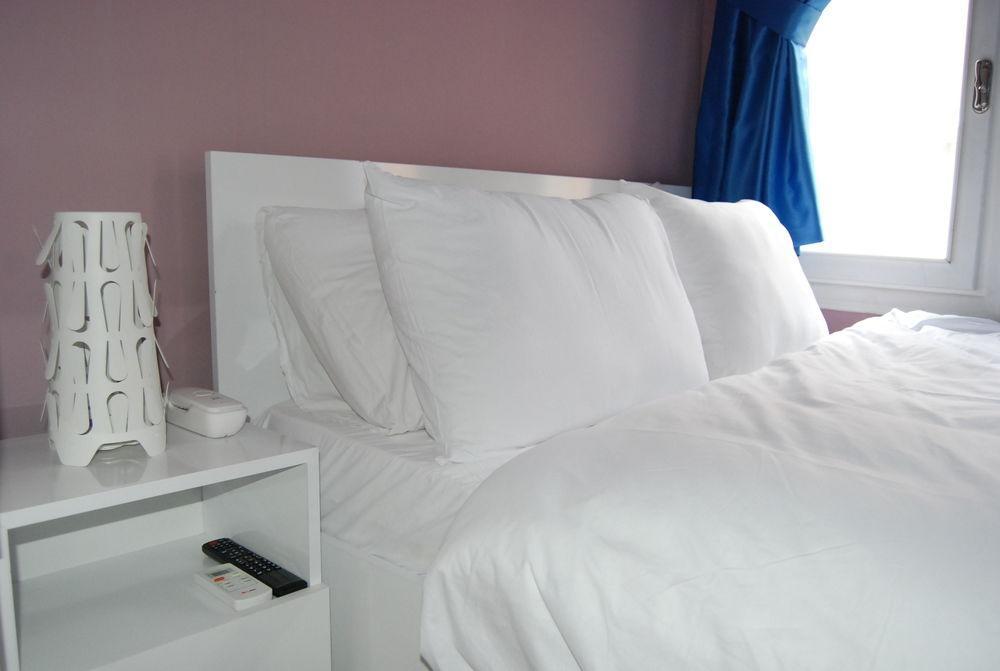 Lale Inn Ortakoey Istanbul Bagian luar foto