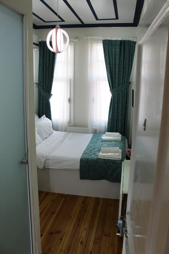 Lale Inn Ortakoey Istanbul Bagian luar foto