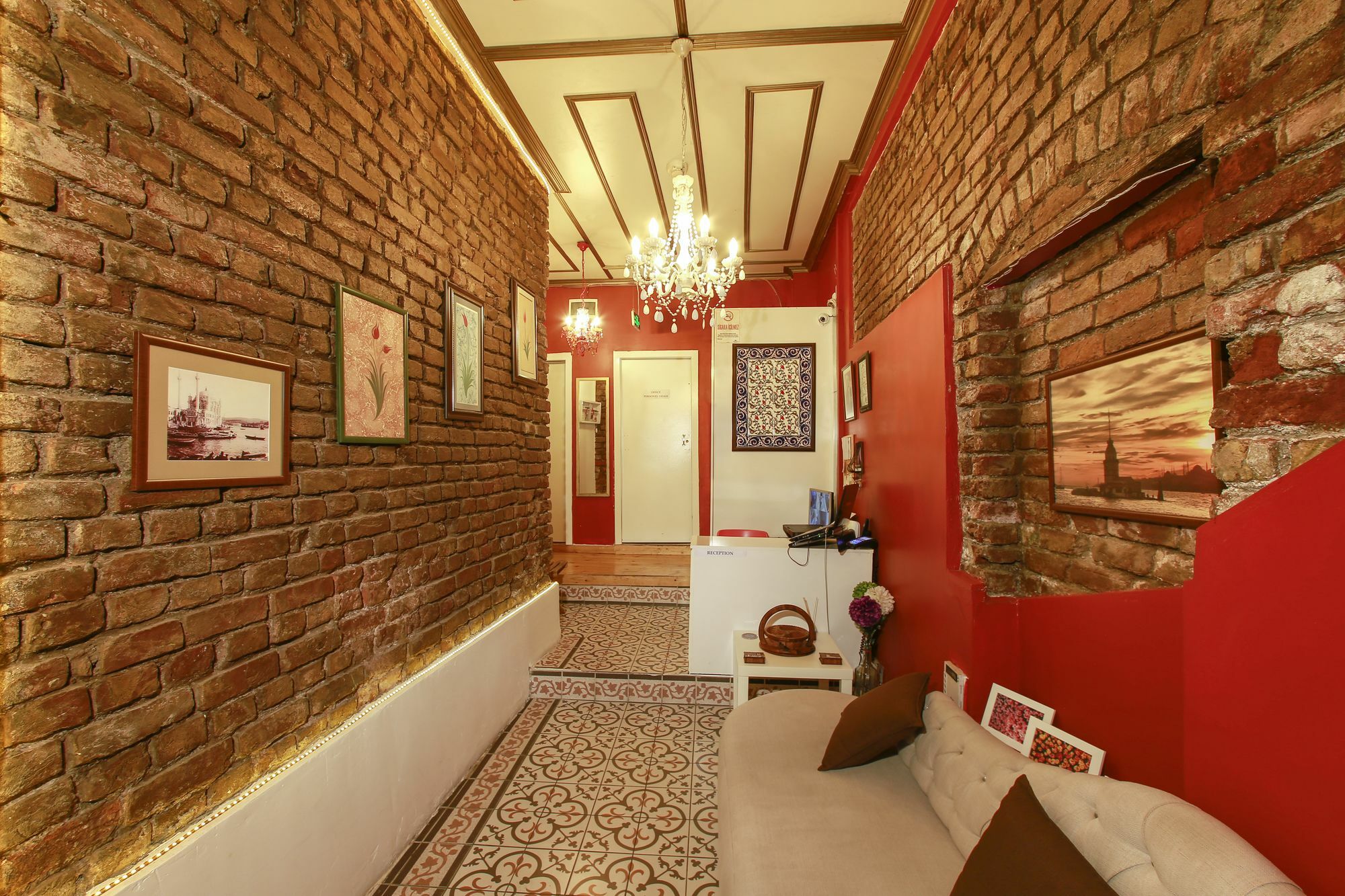 Lale Inn Ortakoey Istanbul Bagian luar foto